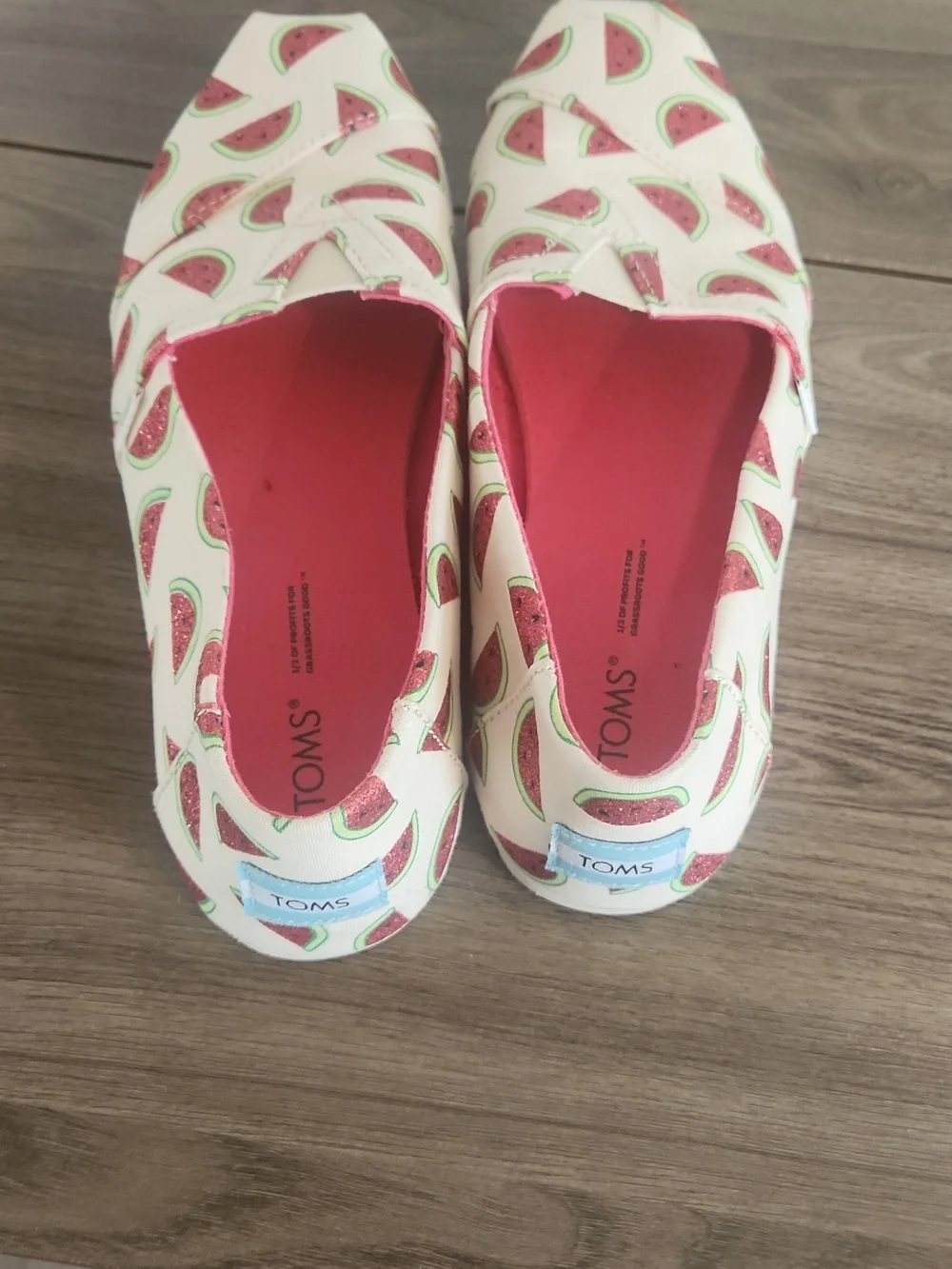 TOMS Watermelon Print Canvas Slip-Ons Size 8 - Picture 2 of 5